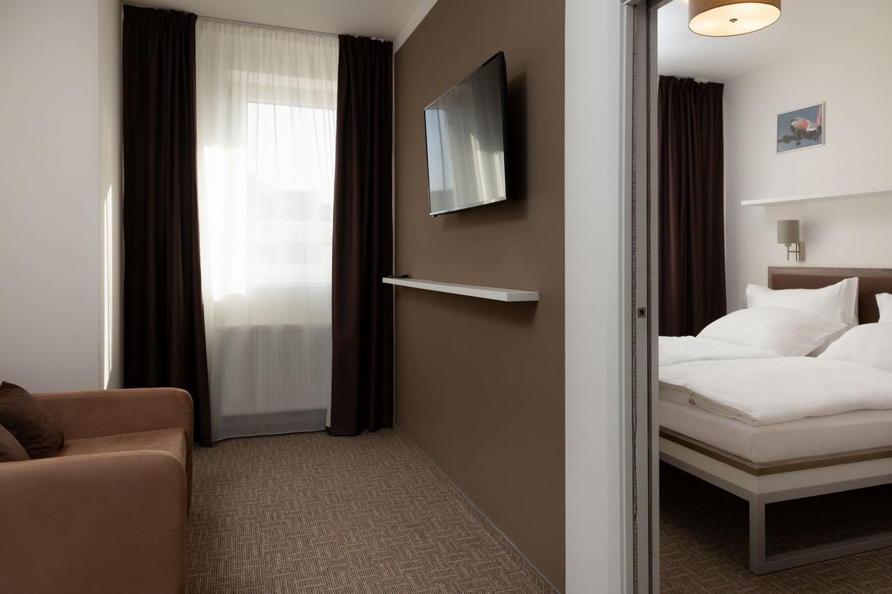 Skyhotel Prague Ngoại thất bức ảnh